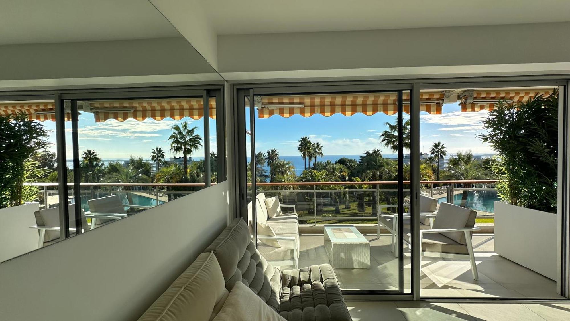Appartement 2 Chambres Vue Mer Panoramique, Proche Croisette Cannes Vallauris Kültér fotó