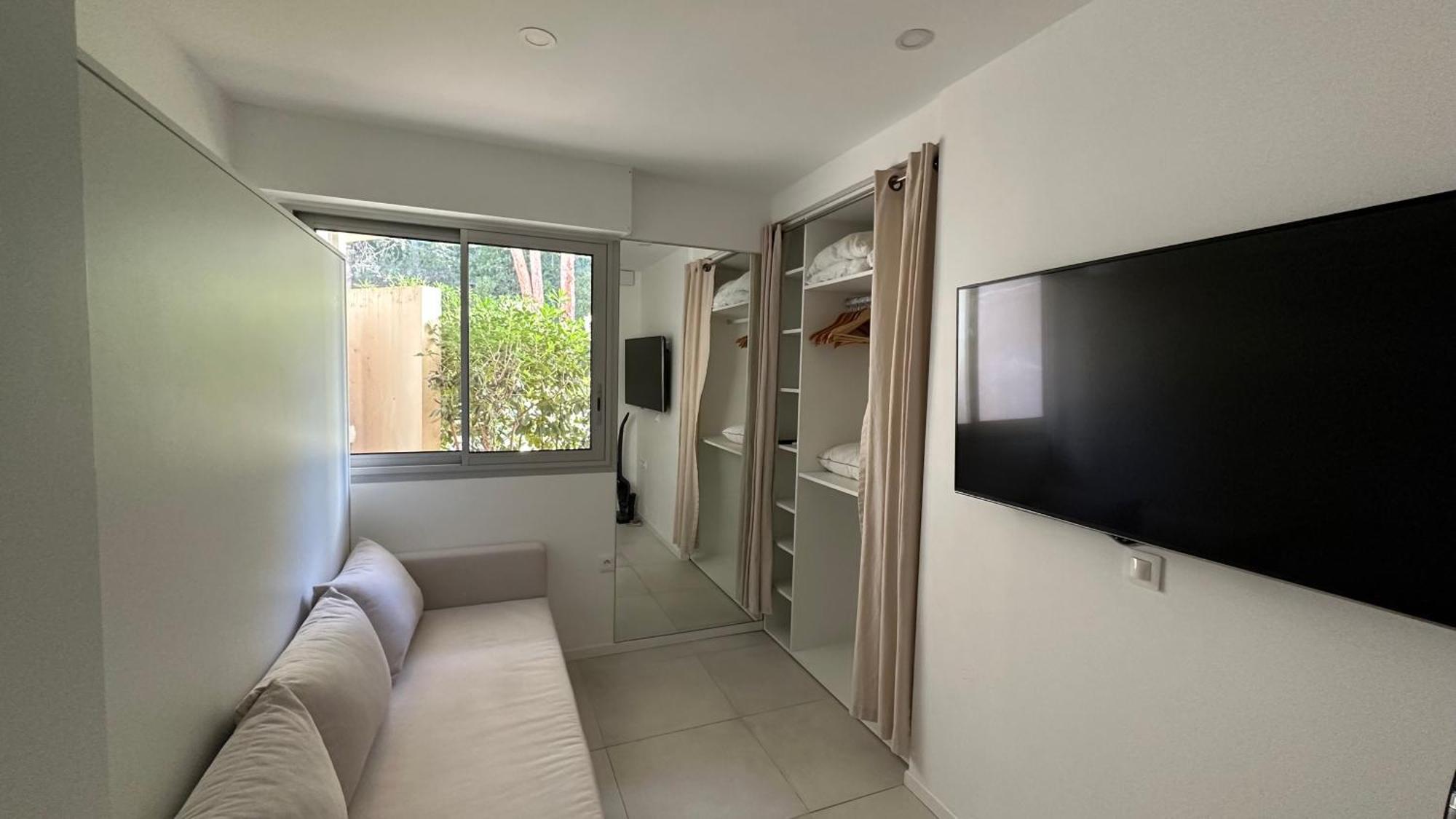 Appartement 2 Chambres Vue Mer Panoramique, Proche Croisette Cannes Vallauris Kültér fotó