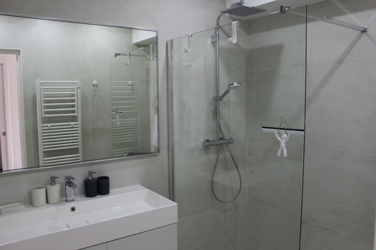 Appartement 2 Chambres Vue Mer Panoramique, Proche Croisette Cannes Vallauris Kültér fotó